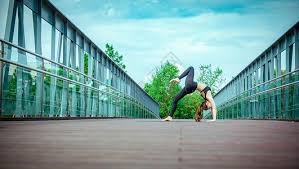 解析“赌场的高额桌服务”：私人飞机、总统套房背后的财富收割逻辑。（高额赌桌的豪奢背后：赌场如何靠私人飞机与总统套房收割财富）